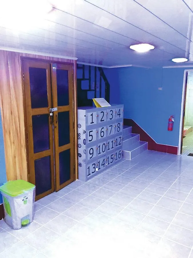 Htinn Yue Tann Hostel Rangoon